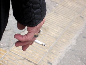 路上喫煙