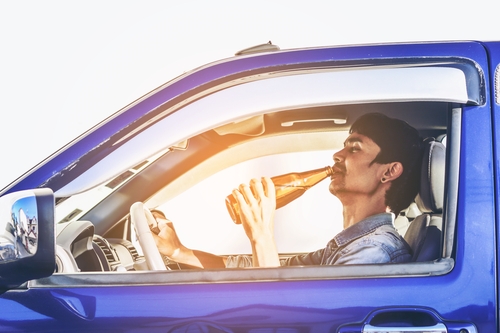 ちょっとでもお酒を飲んで運転したら飲酒運転にあたる？ シェアしたくなる法律相談所