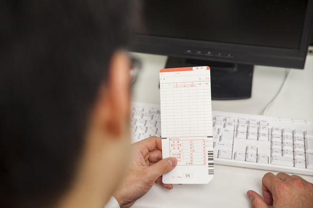 残業代請求をしたいけど証拠が必要 スマホアプリでも証拠になる シェアしたくなる法律相談所